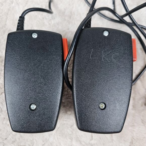 Vintage Tele Games Gaming System 13 Games 3 Controller Style Case Atari Untested - Picture 14 of 16